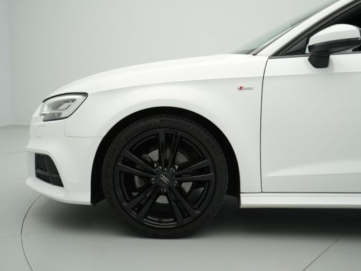 Audi A3 Sportback 35 TFSI CoD 150pk S-Tronic Sport S-Line Edition Navigatie Pdc Led Clima ActivLease financial lease