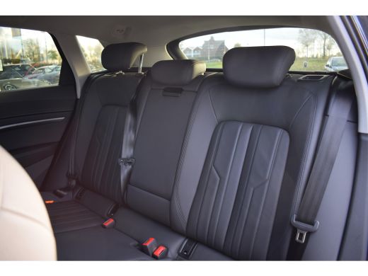 Audi e-tron 50 quattro Business edition Plus 71 kWh | Pano | Leer | Memory | Stoelverwarming ActivLease financial lease
