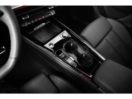 Audi Q3 S edition | Adaptive cruise control | Audi sound system | Cruise control ActivLease financial lease