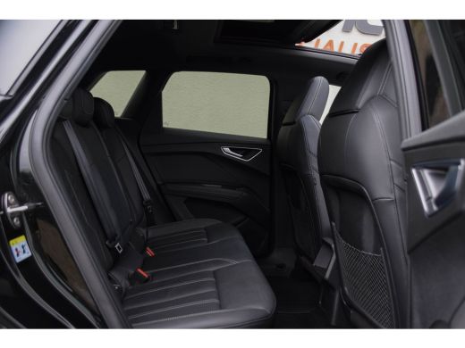 Audi Q4 e-tron 40 / 2x S-line/ Adaptive Cruise Control/ Virtual Cockpit/ Panoramadak/ 150kW (204PK) ActivLease financial lease