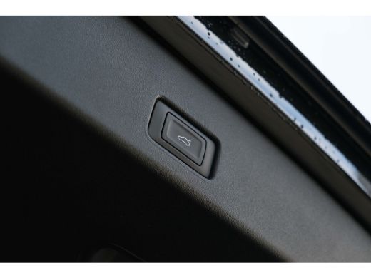 Audi Q4 e-tron Edition | Achterklep, automatisch bedienbaar | Achteruitrijcamera | Adaptive cruise control ActivLease financial lease