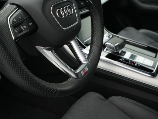Audi Q8 55 TFSI e quattro 395pk Pro Line S-Line Navigatie Stoelverwarming Luchtvering Carplay 52 ActivLease financial lease