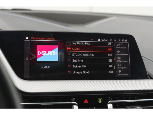 BMW 1 Serie 118i High Executive M Sport Automaat / Panoramadak / Achteruitrijcamera / Comfort Access / Adapti... ActivLease financial lease