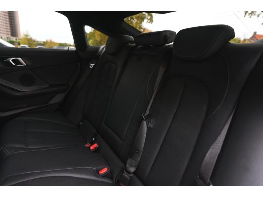 BMW 2 Serie 218i High Executive M Sport Automaat / Panoramadak / Sportstoelen / Achteruitrijcamera / Stuurver... ActivLease financial lease