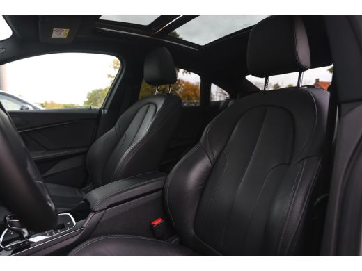 BMW 2 Serie 218i High Executive M Sport Automaat / Panoramadak / Sportstoelen / Achteruitrijcamera / Stuurver... ActivLease financial lease