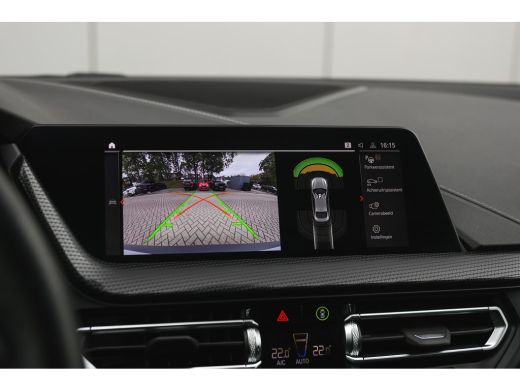 BMW 2 Serie 218i High Executive M Sport Automaat / Panoramadak / Sportstoelen / Achteruitrijcamera / Stuurver... ActivLease financial lease