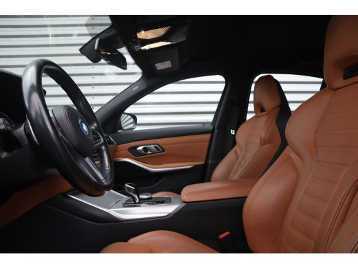 BMW 3 Serie M-Sport M Schaalstoelen / Dravit Grau / HiFi / Camera / ActivLease financial lease