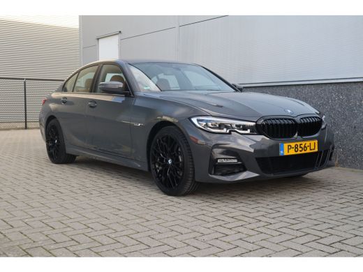 BMW 3 Serie M-Sport M Schaalstoelen / Dravit Grau / HiFi / Camera / ActivLease financial lease