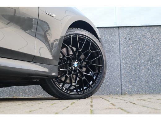 BMW 3 Serie M-Sport M Schaalstoelen / Dravit Grau / HiFi / Camera / ActivLease financial lease
