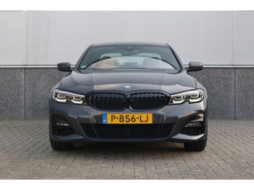 BMW 3 Serie M-Sport M Schaalstoelen / Dravit Grau / HiFi / Camera / ActivLease financial lease