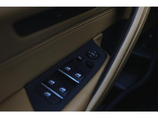 BMW 5 Serie Touring 530e High Executive M Sport Automaat / Panoramadak / Trekhaak / Stoelventilatie / Soft-Cl... ActivLease financial lease