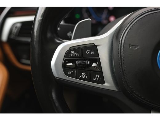 BMW 5 Serie Touring 530e High Executive M Sport Automaat / Panoramadak / Trekhaak / Stoelventilatie / Soft-Cl... ActivLease financial lease