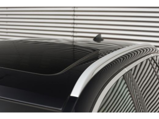 BMW 5 Serie Touring 530e High Executive M Sport Automaat / Panoramadak / Trekhaak / Stoelventilatie / Soft-Cl... ActivLease financial lease