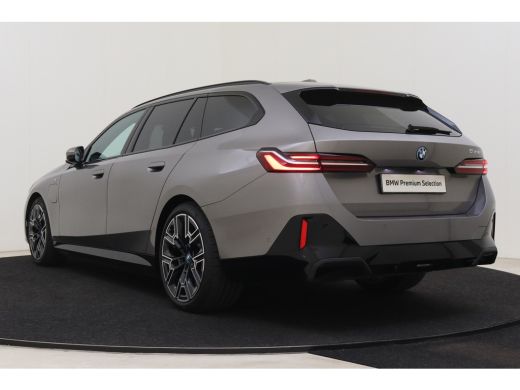 BMW 5 Serie Touring 530e M Sport Automaat / Trekhaak / Achteruitrijcamera / Comfort Access / Adaptieve LED / ... ActivLease financial lease
