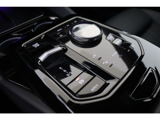 BMW 5 Serie Touring 530e M Sport Automaat / Trekhaak / Achteruitrijcamera / Comfort Access / Adaptieve LED / ... ActivLease financial lease