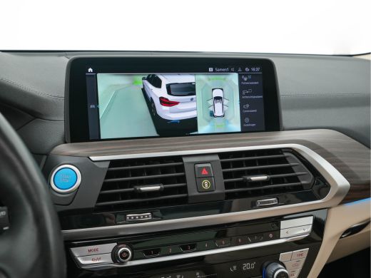 BMW iX3 High Executive 80 kWh [ 3-Fase ] {SOH-99%} (INCL-BTW) *PANO | HEAD-UP | ADAPTIVE-CRUISE | BLIND-S... ActivLease financial lease