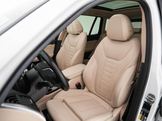 BMW iX3 High Executive 80 kWh [ 3-Fase ] {SOH-99%} (INCL-BTW) *PANO | HEAD-UP | ADAPTIVE-CRUISE | BLIND-S... ActivLease financial lease