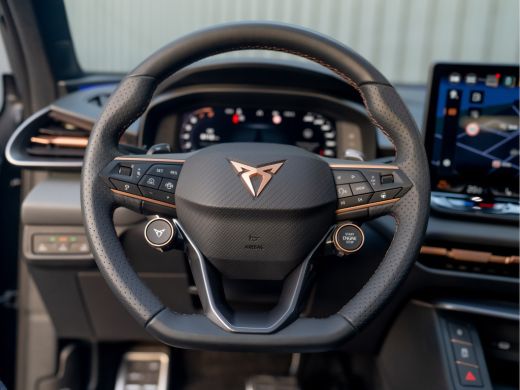 CUPRA Terramar 1.5 TSI e-Hybrid VZ Performance | Sennheiser | 360 Camera | Panodak | Trekhaak wegkl. | Matrix LE... ActivLease financial lease