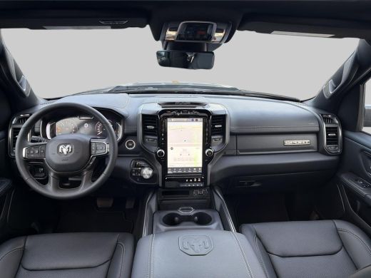 Dodge Ram 1500 1500 5.7 V8 4x4 Crew Cab Sport | Incl. Tonneau cover | Special striping| Wide boddy | Fuell velge... ActivLease financial lease