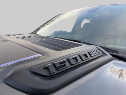 Dodge Ram 1500 1500 5.7 V8 4x4 Crew Cab Sport | Incl. Tonneau cover | Special striping| Wide boddy | Fuell velge... ActivLease financial lease