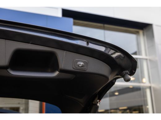 Ford Focus 1.0 EcoBoost Hybrid ST Line X Business | Trekhaak | Camera | Stoel/stuur/voorruit verwarming | Ap... ActivLease financial lease