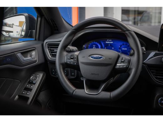 Ford Focus 1.0 EcoBoost Hybrid ST Line X Business | Trekhaak | Camera | Stoel/stuur/voorruit verwarming | Ap... ActivLease financial lease