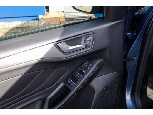 Ford Focus 1.0 EcoBoost Hybrid Titanium X Business | Camera | Cruise+Clima control | Apple Carplay/Android A... ActivLease financial lease