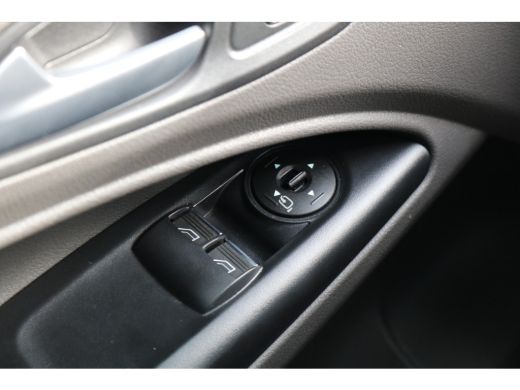 Ford Transit Connect 1.5 EcoBlue L2 Limited Automaat Airco Navigatie ActivLease financial lease