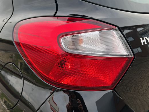 Hyundai i10 1.0 66pk Comfort Smart | LED | Airco | Carplay | Camera | Navigatie | Bluetooth | Cruisecontrol |... ActivLease financial lease