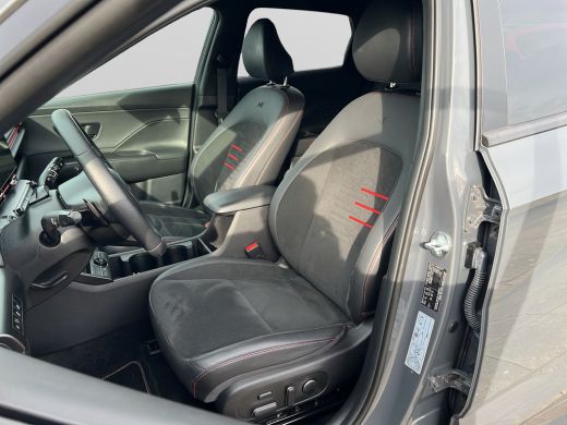 Hyundai Kona 1.6 GDI 141pk HEV N-Line | Premium audio | 360 camera | Bestuurdersstoel met geheugen | Adaptive ... ActivLease financial lease