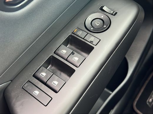 Hyundai Kona 1.6 GDI 141pk HEV N-Line | Premium audio | 360 camera | Bestuurdersstoel met geheugen | Adaptive ... ActivLease financial lease