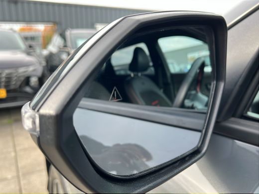 Hyundai Kona 1.6 GDI 141pk HEV N-Line | Premium audio | 360 camera | Bestuurdersstoel met geheugen | Adaptive ... ActivLease financial lease