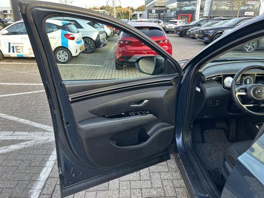 Hyundai Tucson 1.6 T-GDI PHEV Comfort 4WD |Trekhaak|| Stoelverwarming | Keyless | Android auto Apple Carplay |  ... ActivLease financial lease