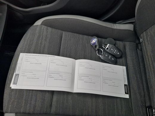 Jeep Avenger Longitude 54 kWh Climate | Cruise | Apple Carplay/Android Auto | DAB | LED | 11 kW lader | Apple ... ActivLease financial lease