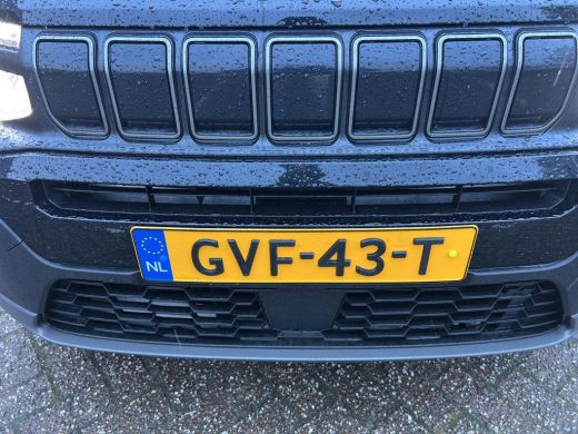 Jeep Avenger Longitude 54 kWh Climate | Cruise | Apple Carplay/Android Auto | DAB | LED | Apple Carplay/Androi... ActivLease financial lease