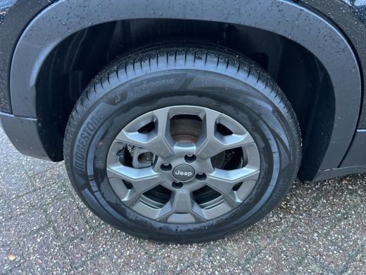 Jeep Avenger Longitude 54 kWh Climate | Cruise | Apple Carplay/Android Auto | DAB | LED | Apple Carplay/Androi... ActivLease financial lease