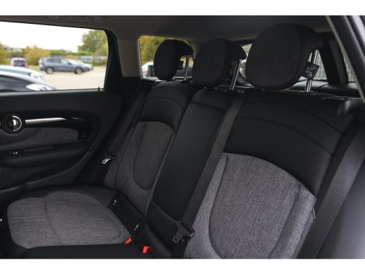 Mini Clubman Cooper Automaat / Achteruitrijcamera / Comfort Access / LED / Comfortstoelen / Stoelverwarming / ... ActivLease financial lease