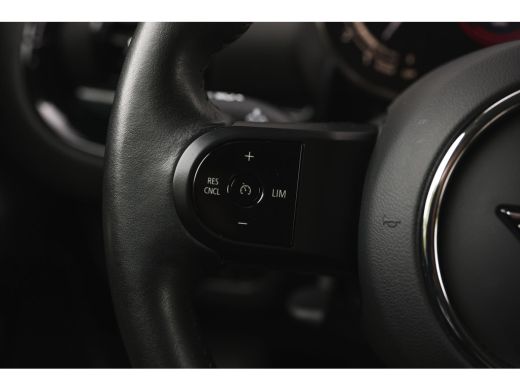 Mini Clubman Cooper Automaat / Achteruitrijcamera / Comfort Access / LED / Comfortstoelen / Stoelverwarming / ... ActivLease financial lease