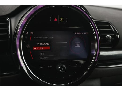 Mini Clubman Cooper Automaat / Achteruitrijcamera / Comfort Access / LED / Comfortstoelen / Stoelverwarming / ... ActivLease financial lease