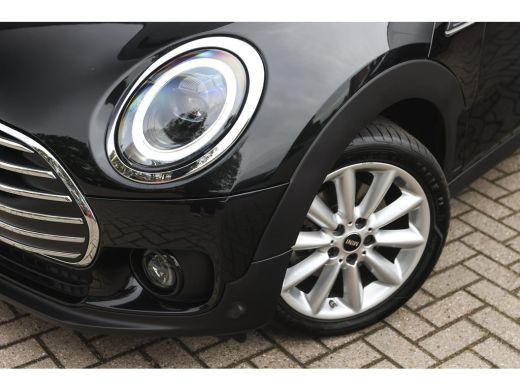 Mini Clubman Cooper Automaat / Achteruitrijcamera / Comfort Access / LED / Comfortstoelen / Stoelverwarming / ... ActivLease financial lease