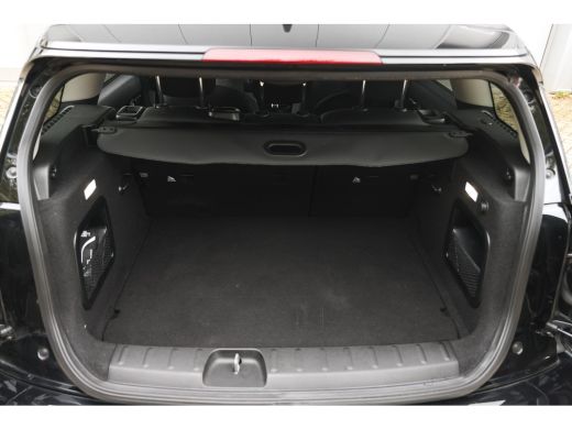 Mini Clubman Cooper Automaat / Achteruitrijcamera / Comfort Access / LED / Comfortstoelen / Stoelverwarming / ... ActivLease financial lease