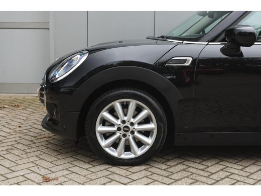 Mini Clubman Cooper Automaat / Achteruitrijcamera / Comfort Access / LED / Comfortstoelen / Stoelverwarming / ... ActivLease financial lease