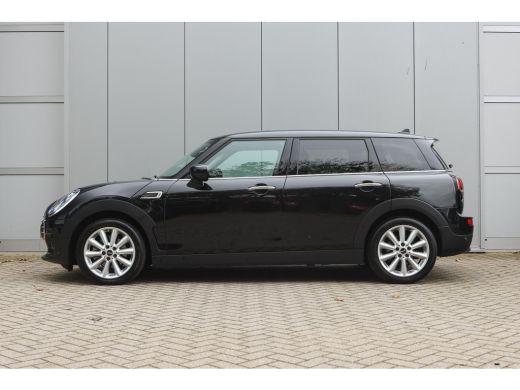 Mini Clubman Cooper Automaat / Achteruitrijcamera / Comfort Access / LED / Comfortstoelen / Stoelverwarming / ... ActivLease financial lease