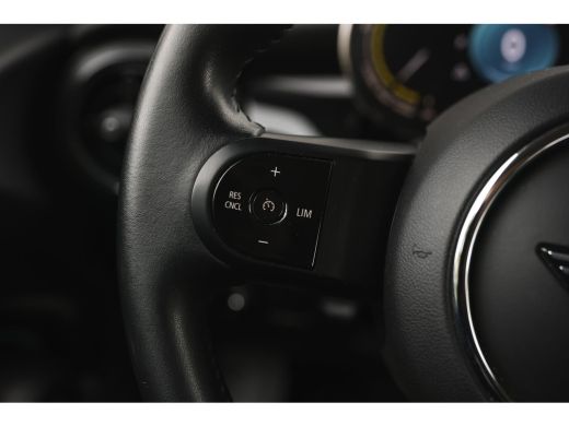 Mini Electric Classic / Sportstoelen / Achteruitrijcamera / LED / Airconditioning / Cruise Control / PDC ActivLease financial lease