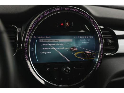 Mini Electric Classic / Sportstoelen / Achteruitrijcamera / LED / Airconditioning / Cruise Control / PDC ActivLease financial lease