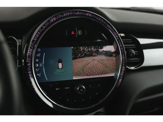 Mini Electric Classic / Sportstoelen / Achteruitrijcamera / LED / Airconditioning / Cruise Control / PDC ActivLease financial lease