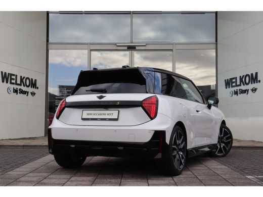 Mini Electric Cooper SE / John Cooper Works / Pakket M / 18" JCW Lap Spoke 2-tone ActivLease financial lease