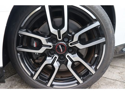 Mini Electric Cooper SE / John Cooper Works / Pakket M / 18" JCW Lap Spoke 2-tone ActivLease financial lease