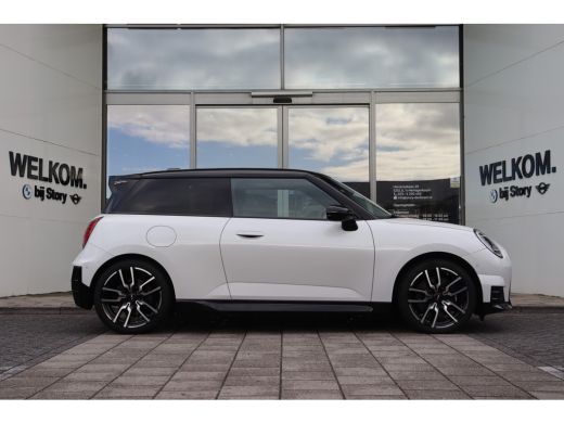 Mini Electric Cooper SE / John Cooper Works / Pakket M / 18" JCW Lap Spoke 2-tone ActivLease financial lease