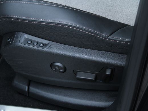 Peugeot 3008 1.6 HYbrid 225 Blue Lease GT NL AUTO | PANO | CAMERA | AFN. TREKHAAK | ActivLease financial lease